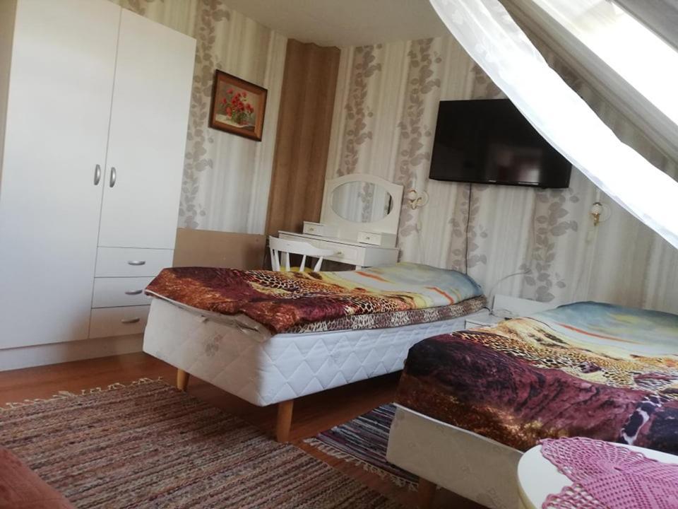 Kullerkupu Hostel Kuressaare Exteriér fotografie