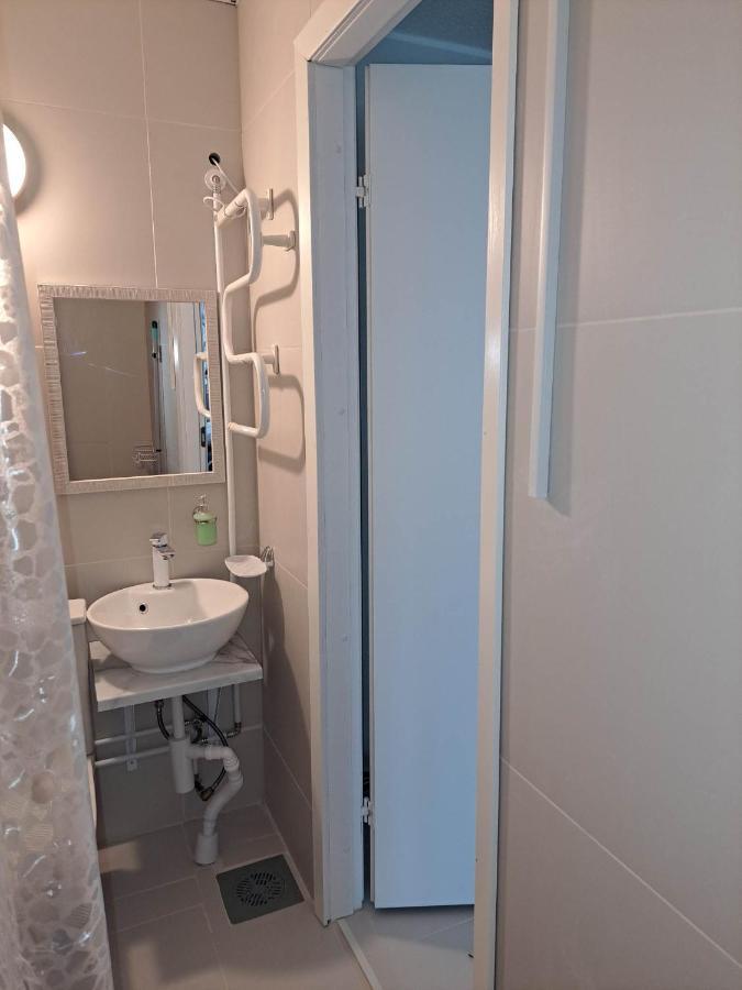 Kullerkupu Hostel Kuressaare Exteriér fotografie