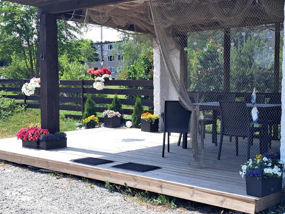 Kullerkupu Hostel Kuressaare Exteriér fotografie